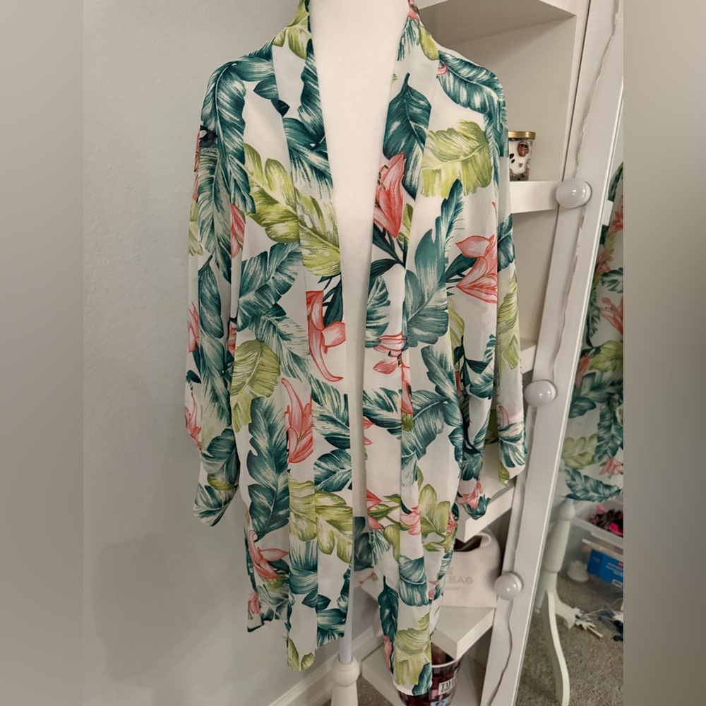 Miss Avenue Leaf Print Kimono in Green and Pink